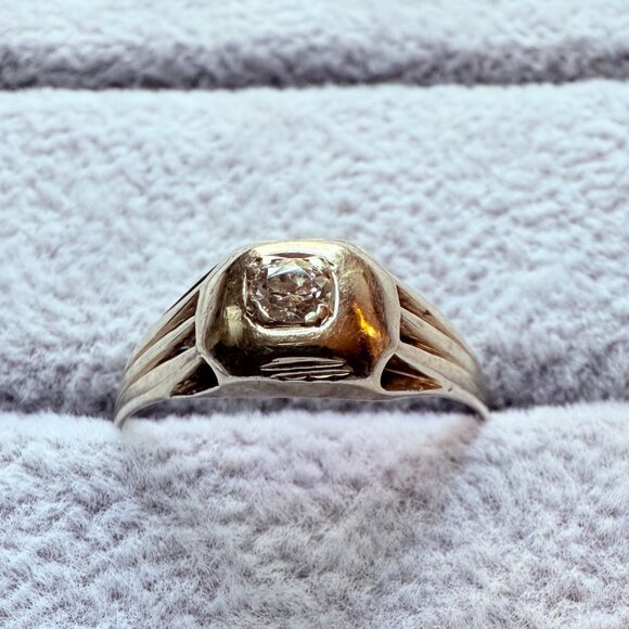 Vintage 18K White Gold Diamond Ring - Picture 1 of 6